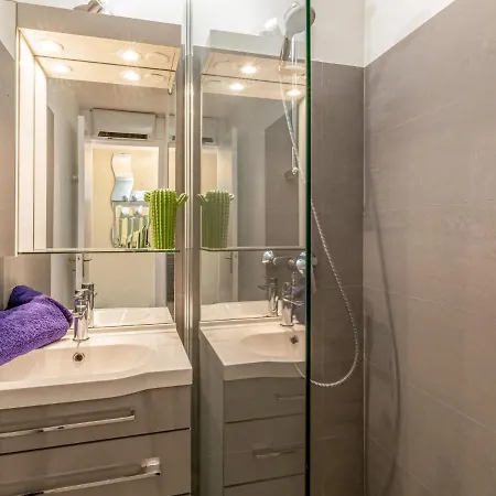 Apartamento Les Coralines-5 By Interhome Sainte-Maxime